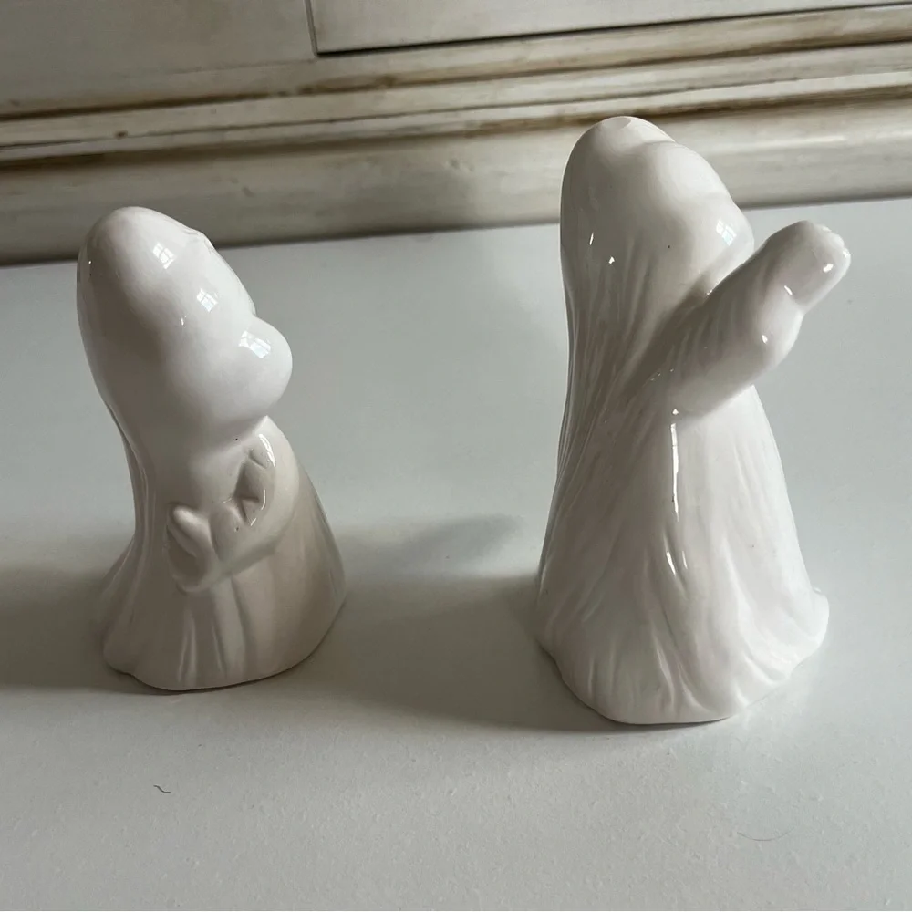 Vintage Hallmark Small Ceramic Ghosts Halloween Figurine 4